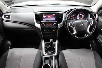 2020 Mitsubishi Triton - Thumbnail