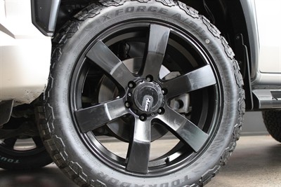 2020 Mitsubishi Triton - Thumbnail