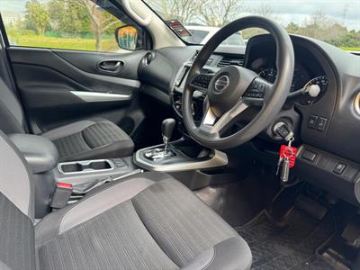 2022 Nissan Navara - Thumbnail