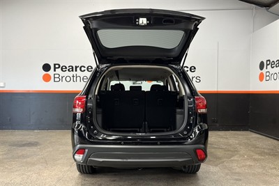 2015 Mitsubishi Outlander - Thumbnail