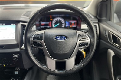 2016 Ford Everest - Thumbnail