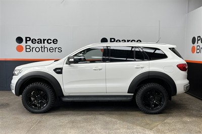2016 Ford Everest - Thumbnail