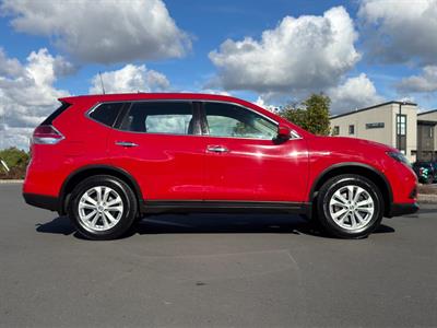 2015 Nissan X-Trail - Thumbnail