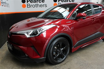 2017 Toyota C-Hr - Thumbnail