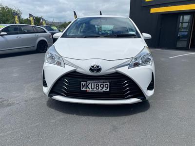 2019 Toyota YARIS - Thumbnail
