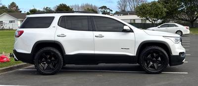 2019 Holden Acadia - Thumbnail