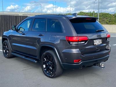 2021 Jeep GRAND CHEROKEE - Thumbnail