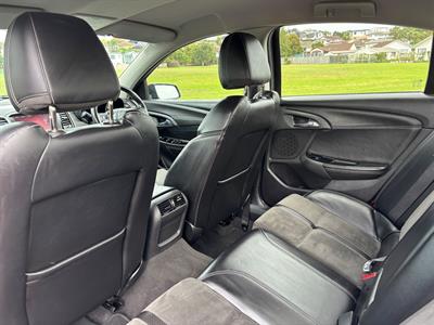 2015 Holden Commodore - Thumbnail