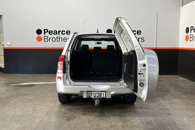 2010 Suzuki Grand Vitara - Thumbnail