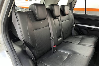 2010 Suzuki Grand Vitara - Thumbnail