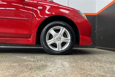 2005 Mazda Demio - Thumbnail