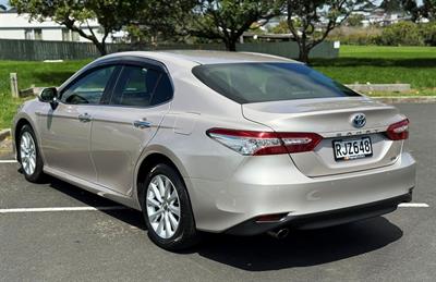 2017 Toyota Camry - Thumbnail