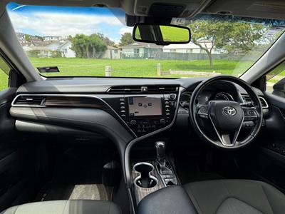 2017 Toyota Camry - Thumbnail