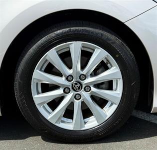 2017 Toyota Camry - Thumbnail