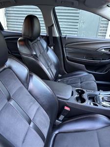2015 Holden Commodore - Thumbnail