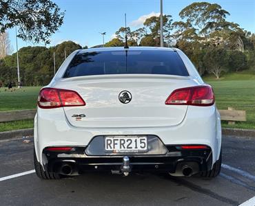 2015 Holden Commodore - Thumbnail