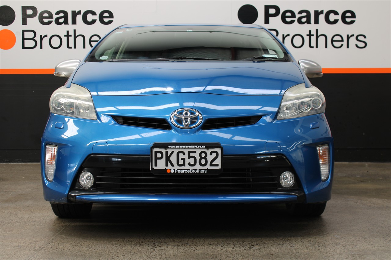 2013 Toyota PRIUS