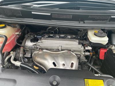 2010 Toyota Estima - Thumbnail