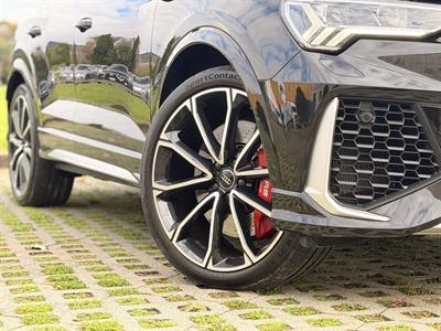 2020 Audi RS Q3 - Thumbnail