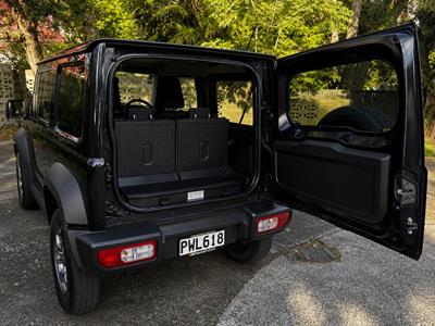 2023 Suzuki Jimny - Thumbnail