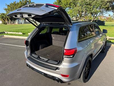 2017 Jeep GRAND CHEROKEE - Thumbnail