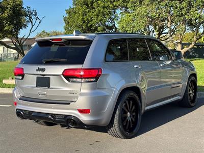 2017 Jeep GRAND CHEROKEE - Thumbnail