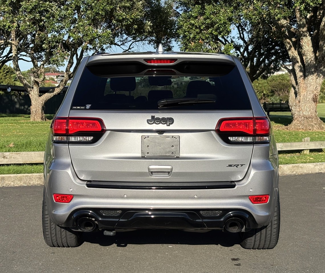 2017 Jeep GRAND CHEROKEE