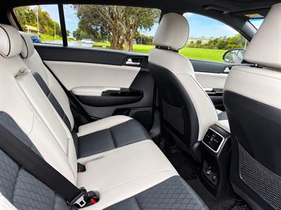 2016 Kia SPORTAGE - Thumbnail