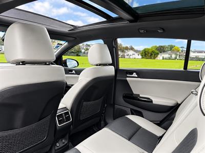 2016 Kia SPORTAGE - Thumbnail