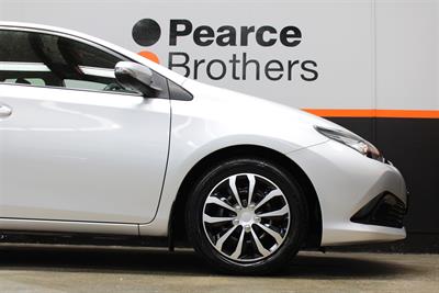 2017 Toyota Corolla - Thumbnail