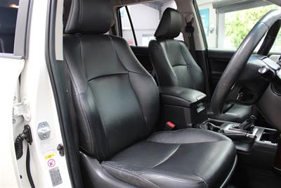 2017 Toyota Landcruiser Prado - Thumbnail