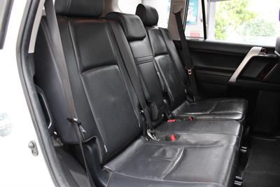 2017 Toyota Landcruiser Prado - Thumbnail