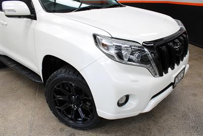 2017 Toyota Landcruiser Prado - Thumbnail