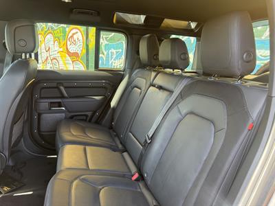 2022 Land Rover Defender - Thumbnail