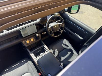 2022 Land Rover Defender - Thumbnail