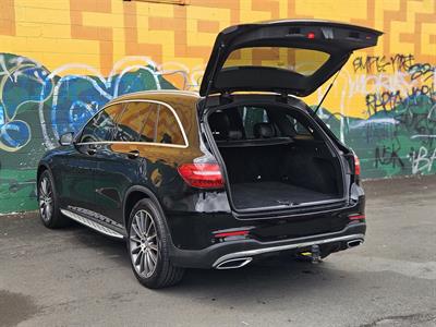 2016 Mercedes-Benz GLC 220 - Thumbnail