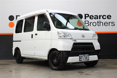 2019 Daihatsu Hijet - Thumbnail