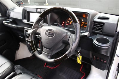 2019 Daihatsu Hijet - Thumbnail