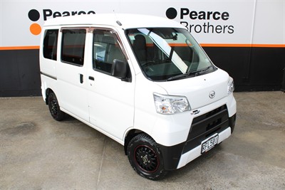 2019 Daihatsu Hijet - Thumbnail