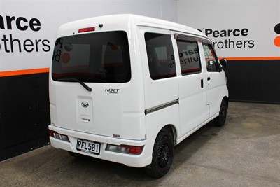 2019 Daihatsu Hijet - Thumbnail