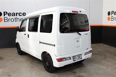 2019 Daihatsu Hijet - Thumbnail