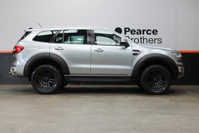 2018 Ford Everest - Thumbnail