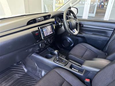 2017 Toyota Hilux - Thumbnail