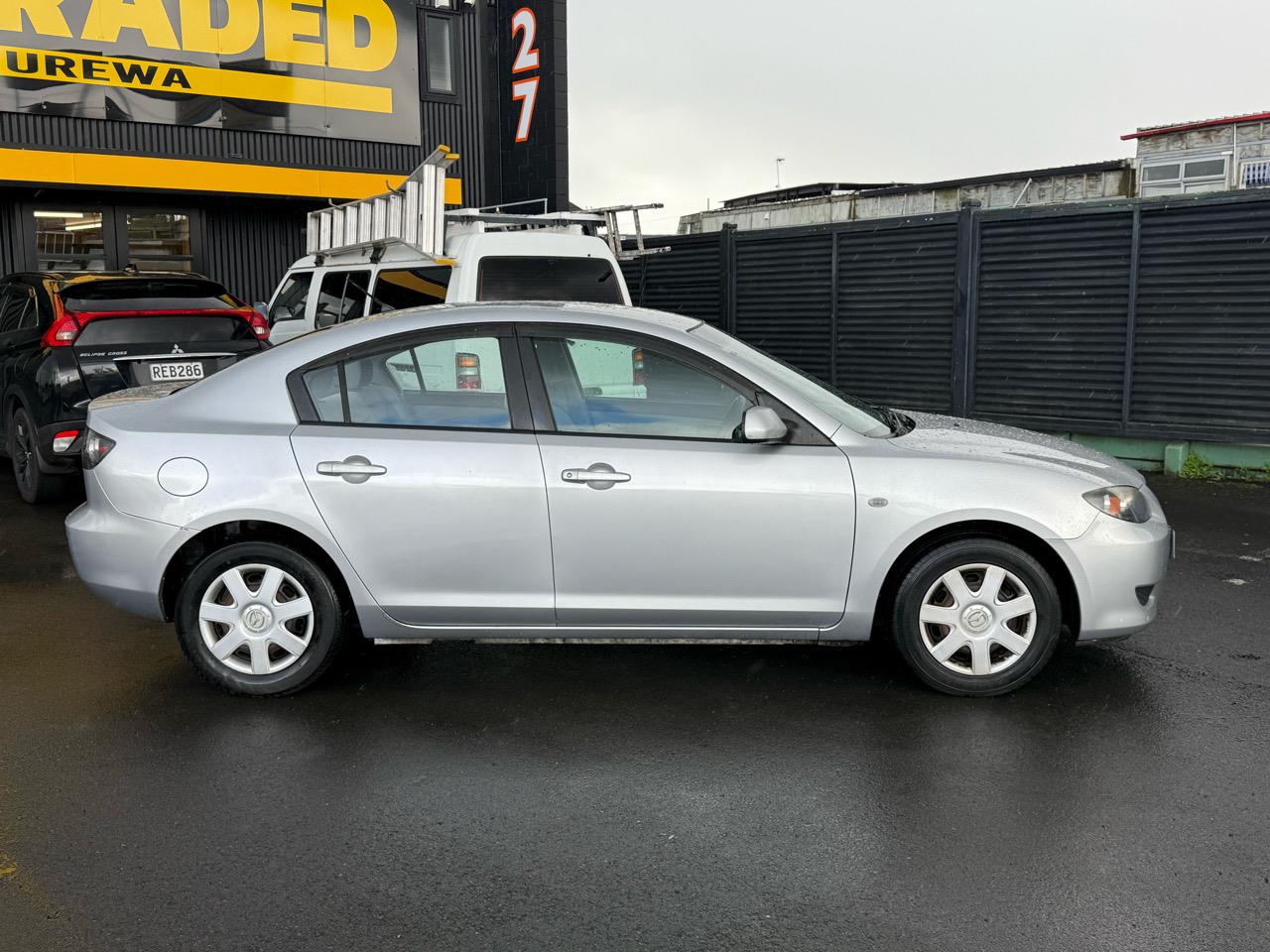 2005 Mazda Axela