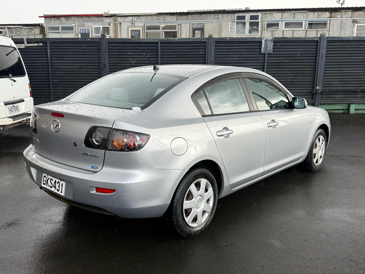 2005 Mazda Axela