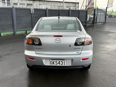 2005 Mazda Axela - Thumbnail