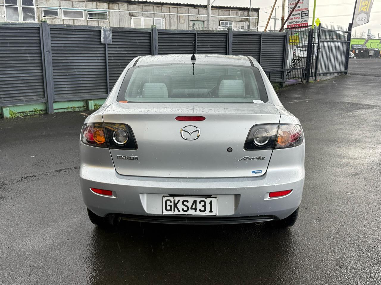 2005 Mazda Axela