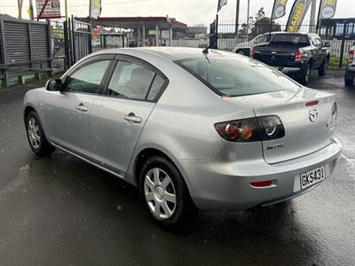 2005 Mazda Axela - Thumbnail