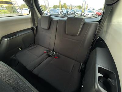 2009 Toyota Wish - Thumbnail
