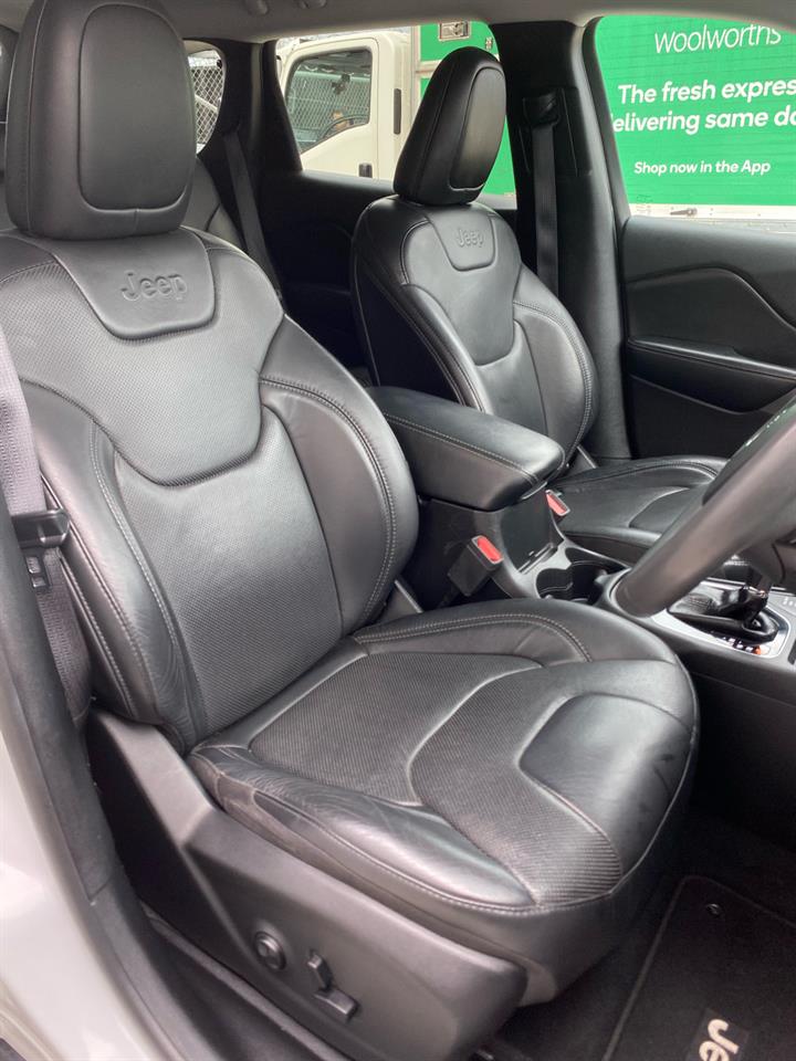 2020 Jeep Cherokee